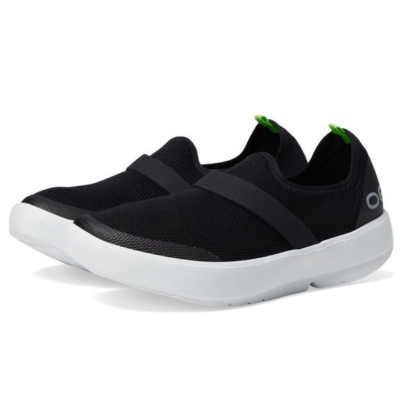 ๐ OOFOS Womenโs Black/White Mesh ๐ - Picture 2 of 15